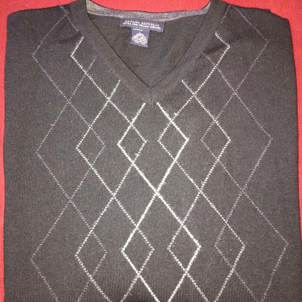 Banana Republic100 % Italian Merino extra fine